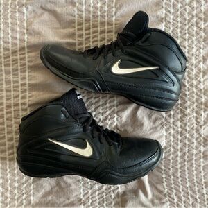 Nike Boys Air Visi Pro 3 525747-001 Black Basketball Shoes Sneakers Size 5 Youth